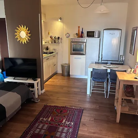 Paradiso Apartment *